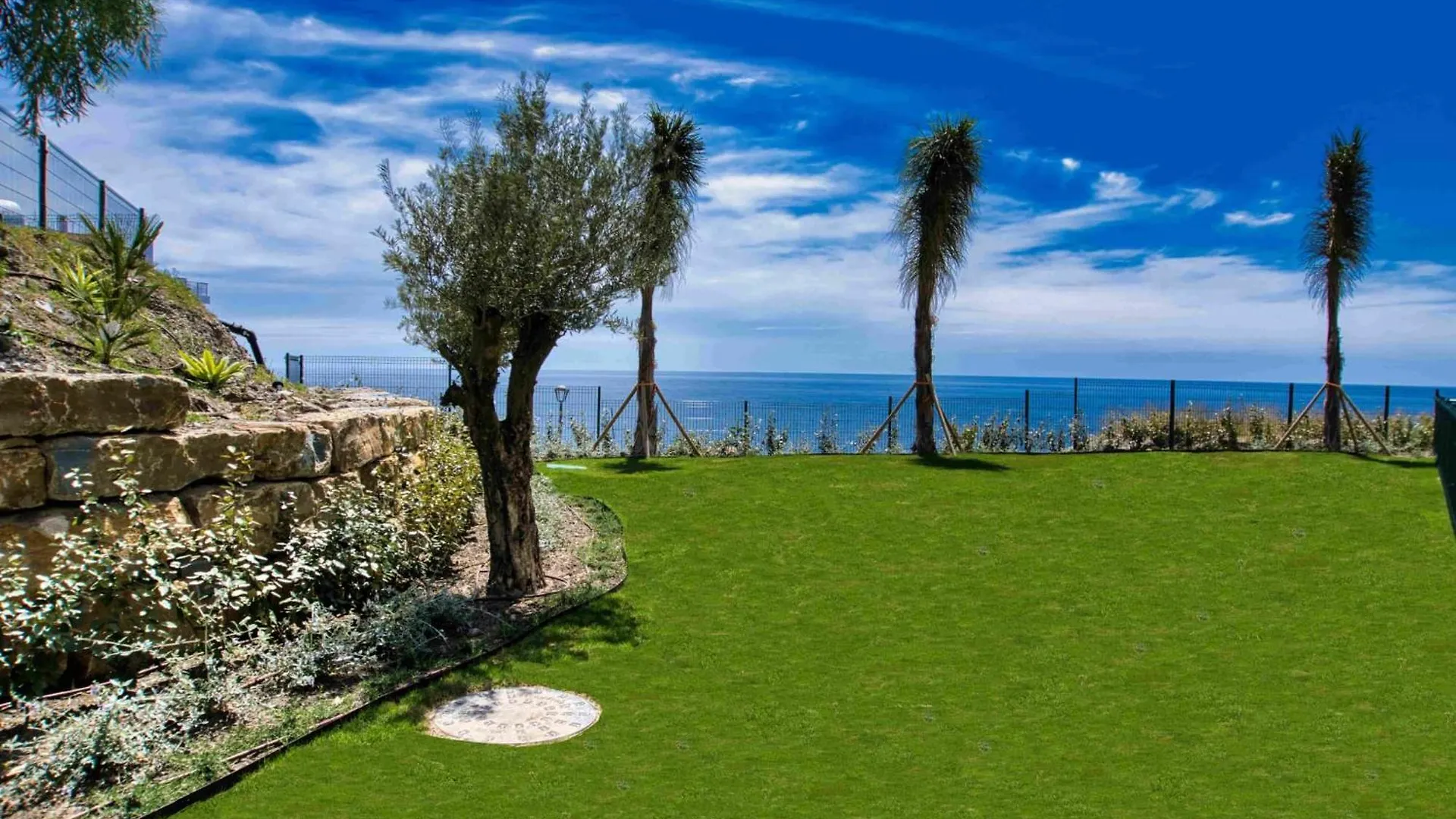 Sunny Claudia'S Garden Calaceite Torrox